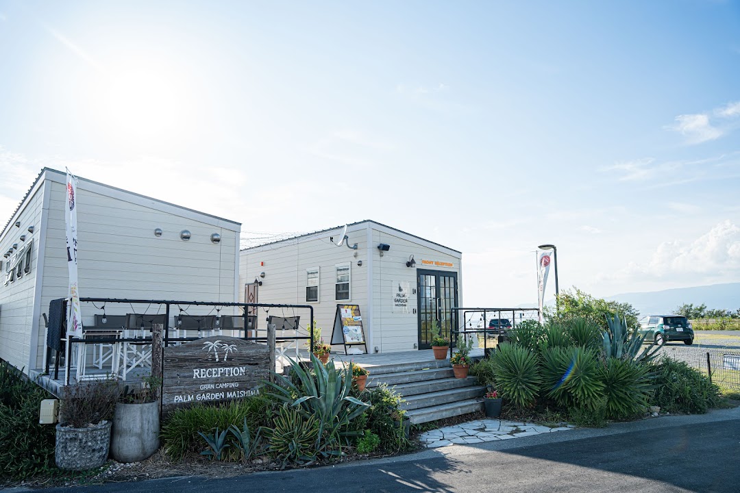 GRAN CAMPING PALM GARDEN MAISHIMA by WBF