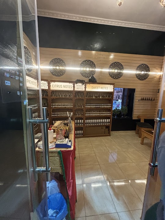 Only Fragrance Square - Perfume Making Workshop