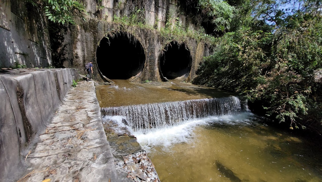 Sungai Pisang Waterfall Trailhead