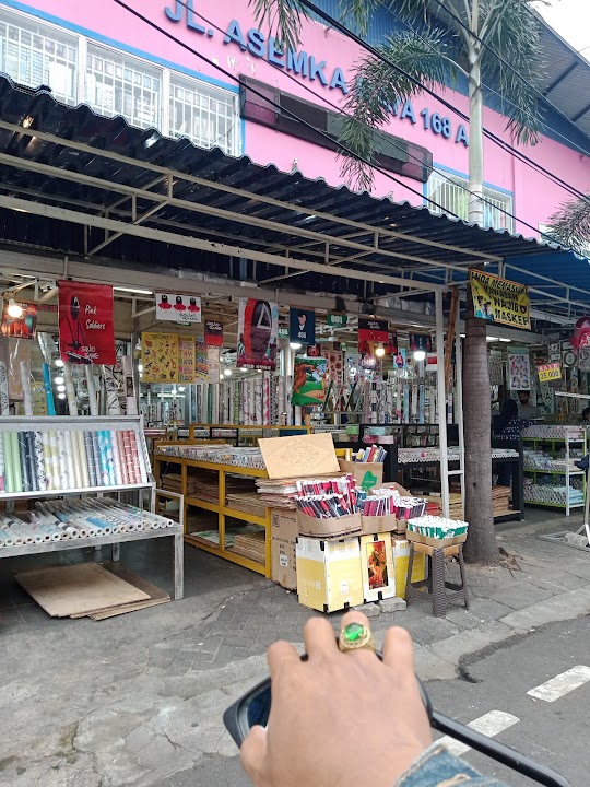 Asemka Market