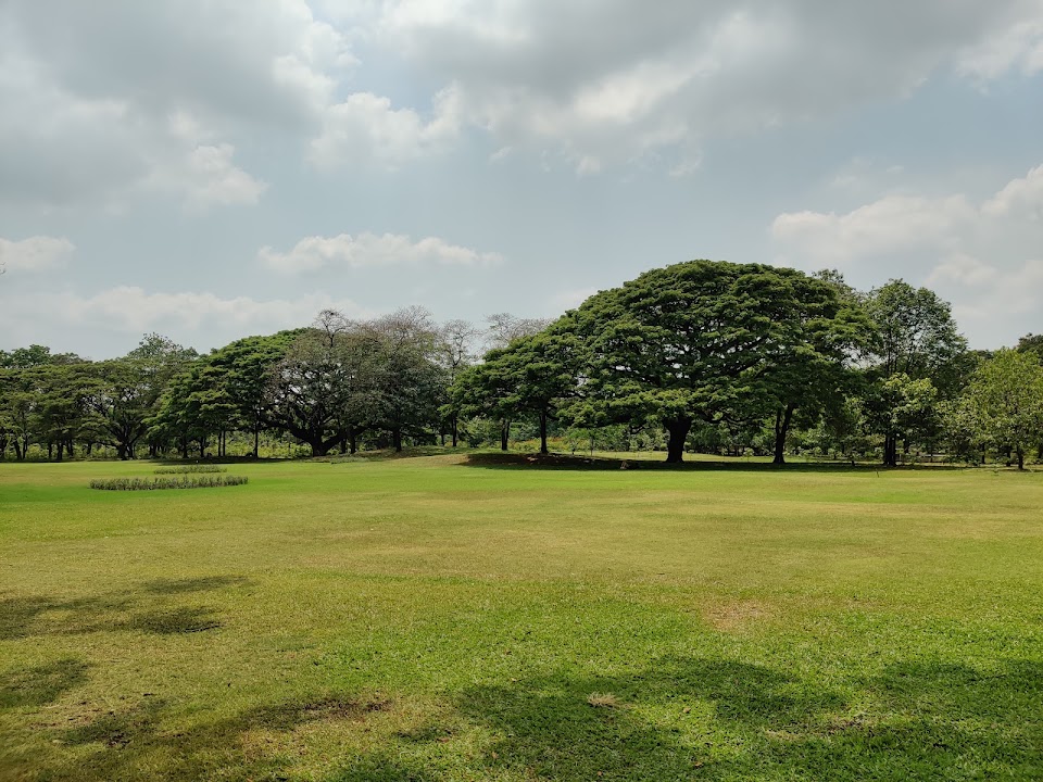 Wachirabenchathat Park (State Railway Park)