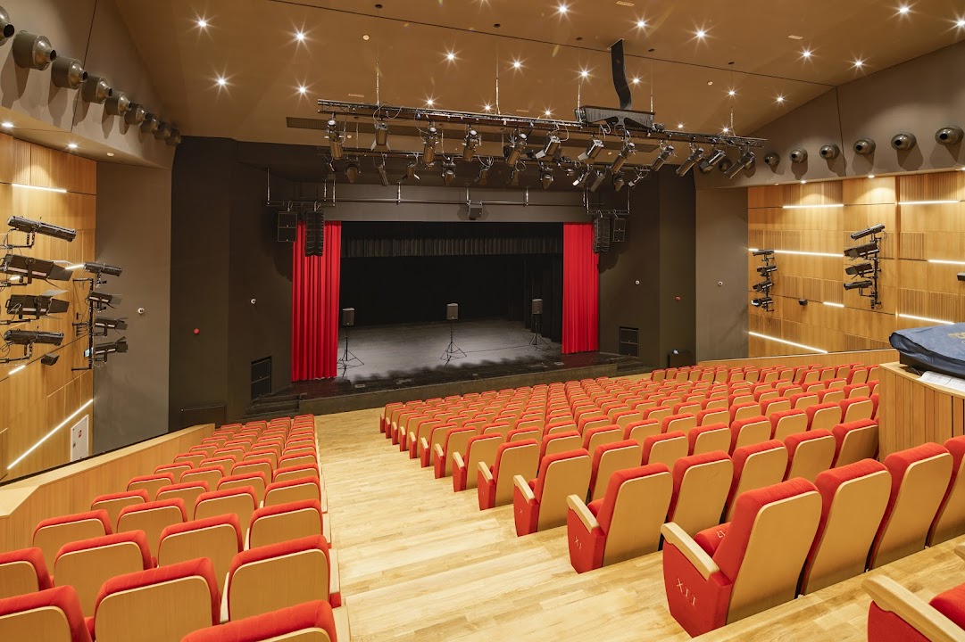 Centrum Kultury i Sportu w Pruszkowie