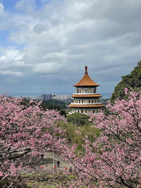 Wuji Juyuan Sansheng Temple