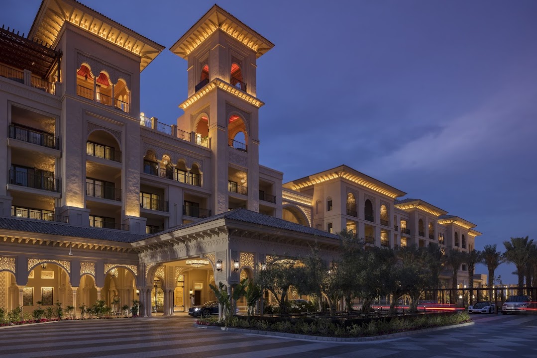 Four Seasons Resort Dubai at Jumeirah Beach — Dubai experience