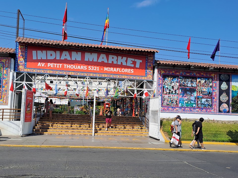 Miraflores Indian Market