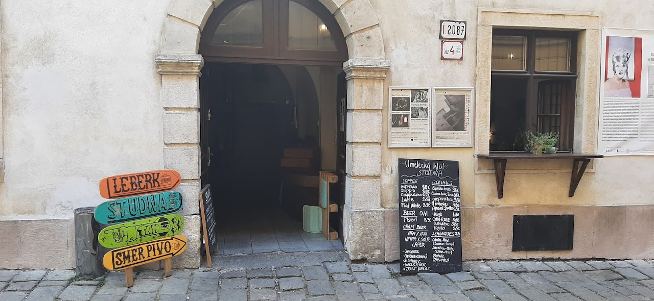 Studňa - art club, street food, craft beer and borovička bar