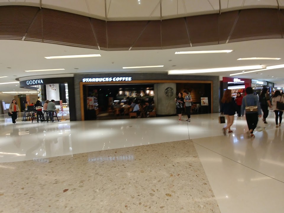 Super Brand Mall