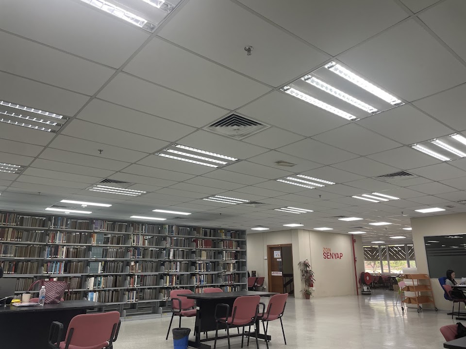 USM Library - Hamzah Sendut 1