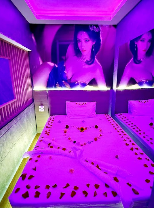 69 NURU MASSAGE