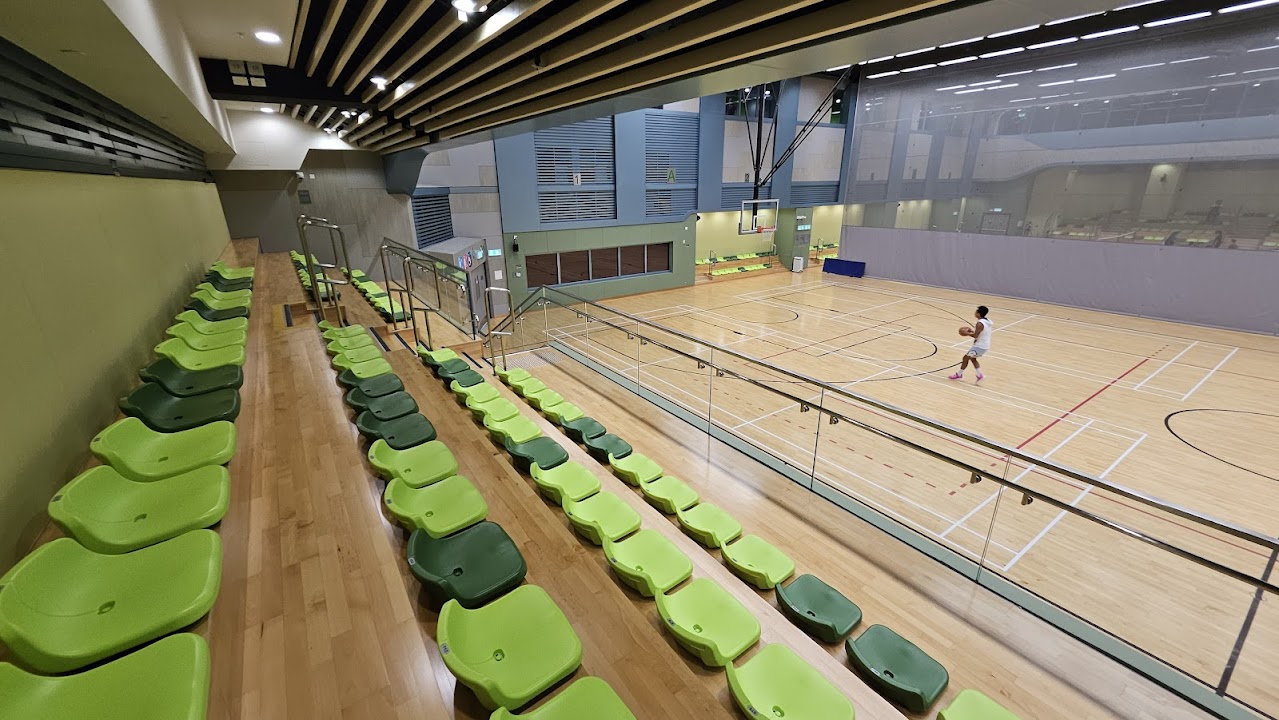 Choi Wing Road Sports Centre