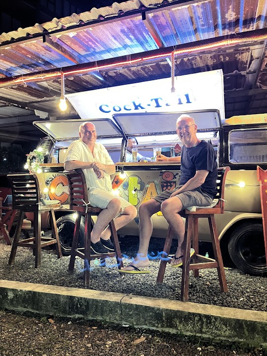 Cocktail cafe bar