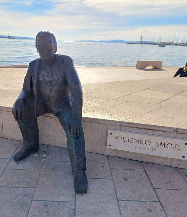 Miljenko Smoje monument