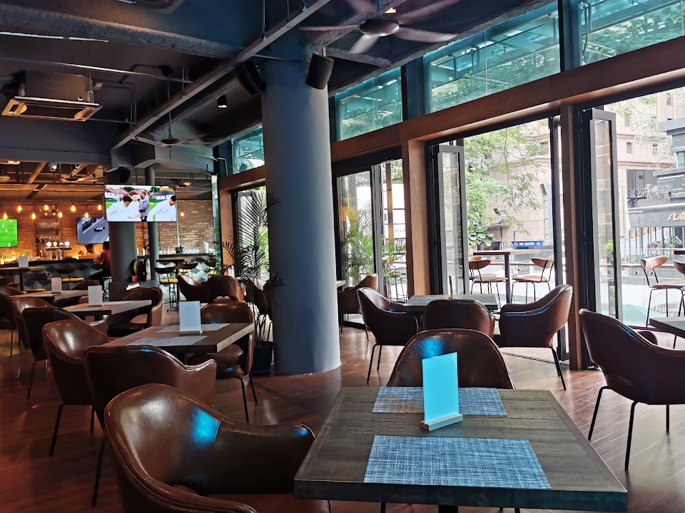 The Dark Horse - Bar & Grill