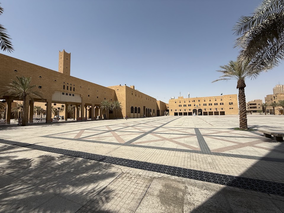 Alsafat Square