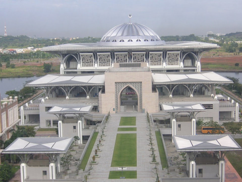 Tuanku Mizan Zainal Abidin Mosque