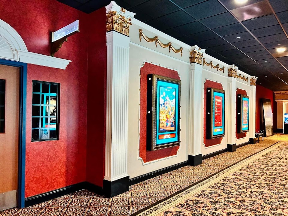 AMC DINE-IN Rosemont 12