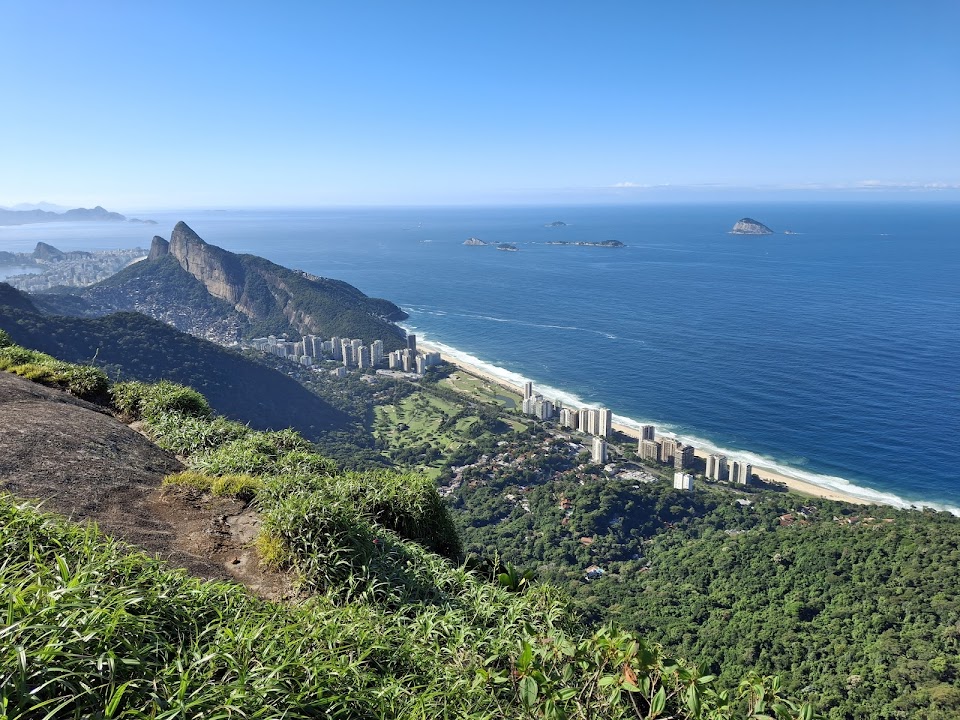 Hiking to Pedra Bonita