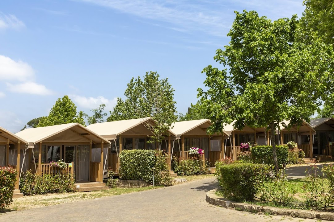 hu Roma camping in town