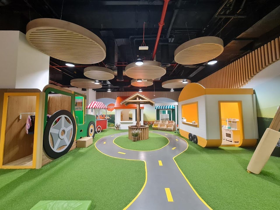 Orange Wheels - Al Raha Mall