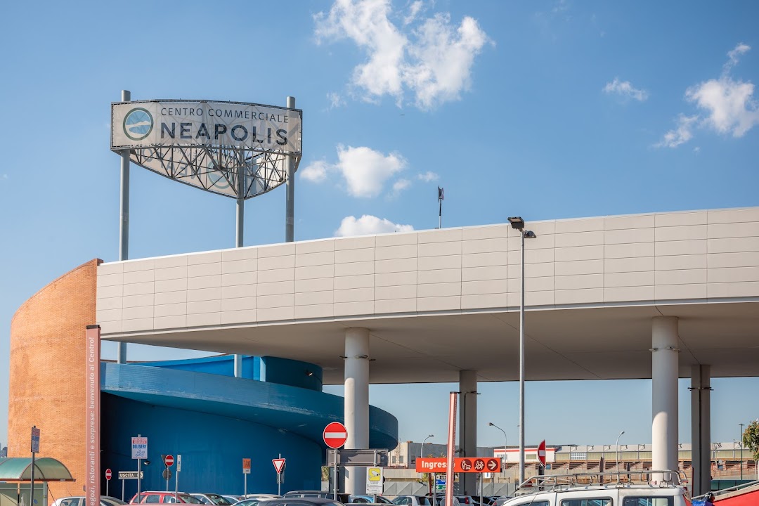 Centro Commerciale Neapolis