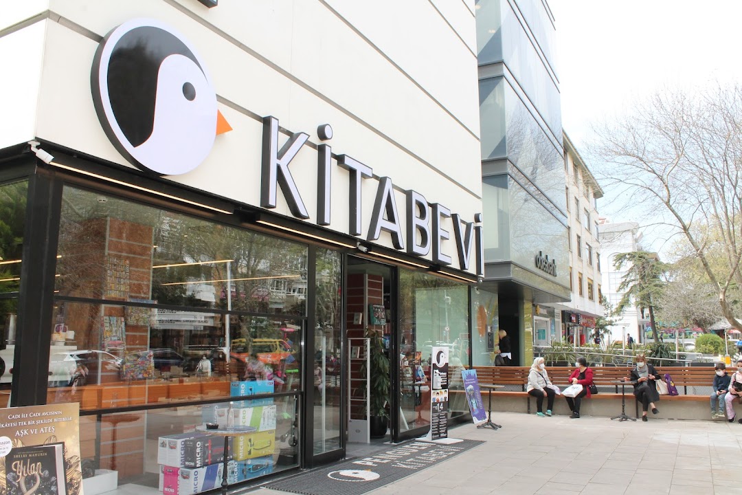 Penguen Kitabevi Suadiye