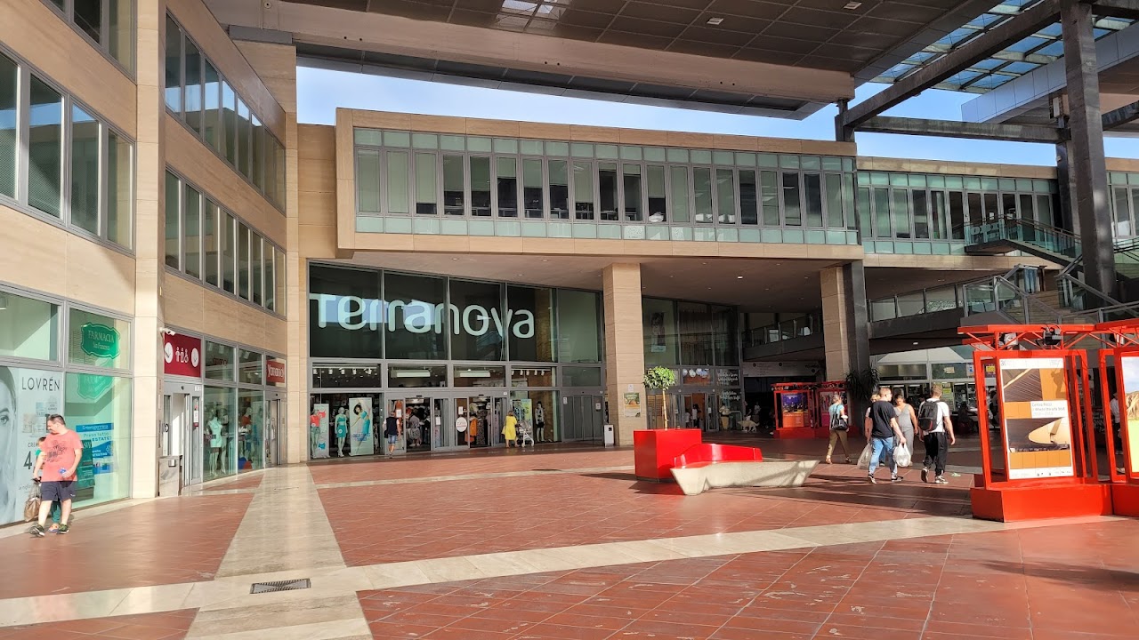 Omnia Center