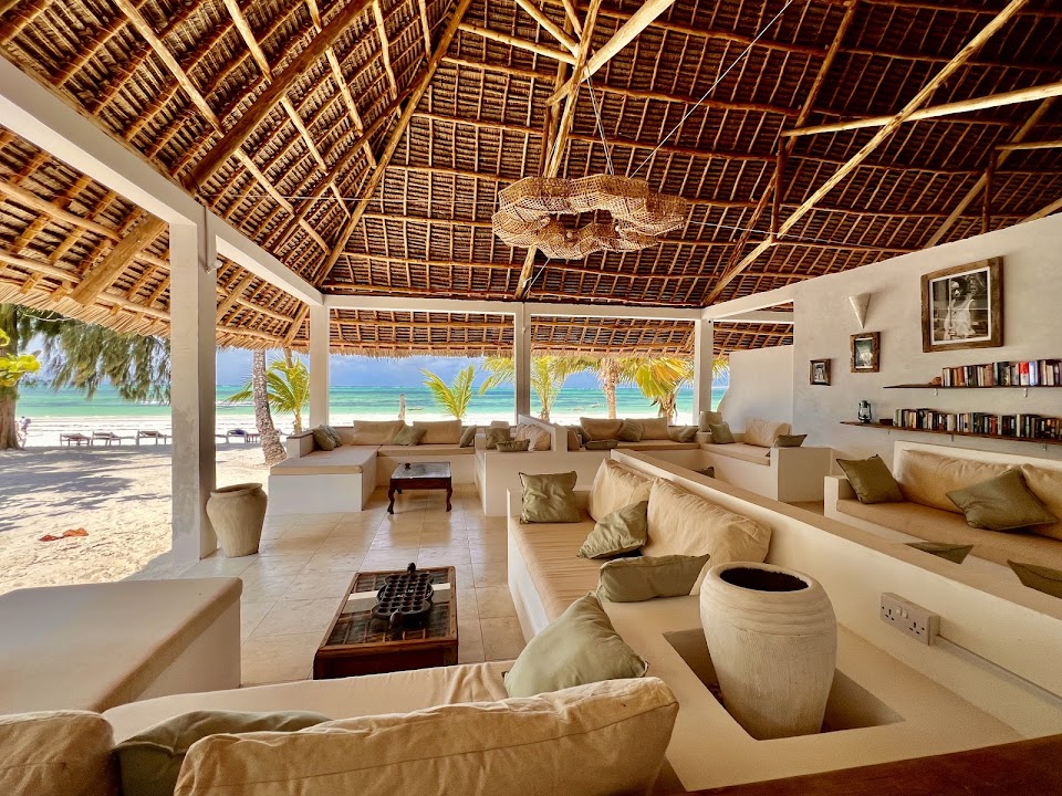 White Dream Lodge & Restaurant