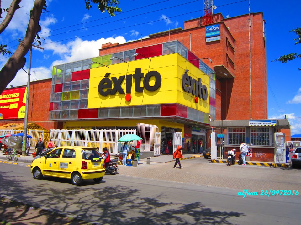 Éxito Nuevo Kennedy