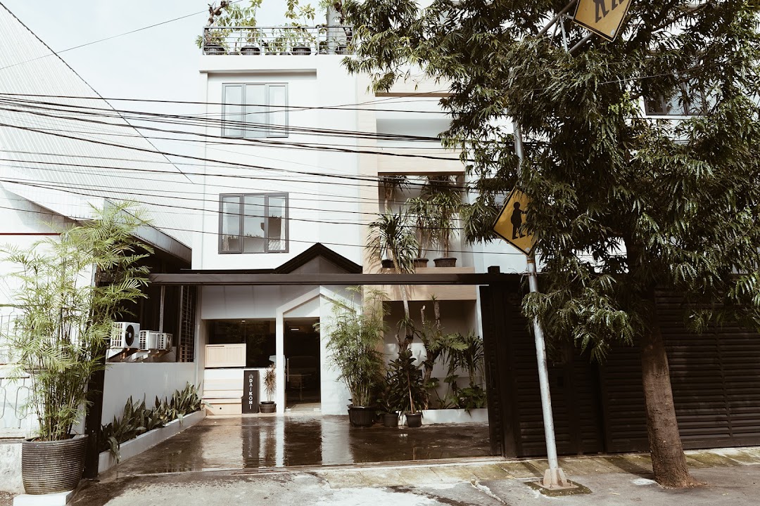 W Home Benhil