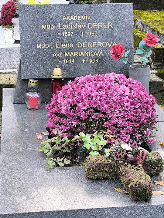 Slavičie Údolie Cemetery