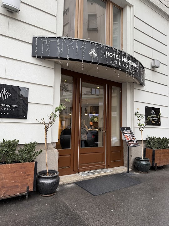 Memories All-You-Can-Eat Brunch & Café
