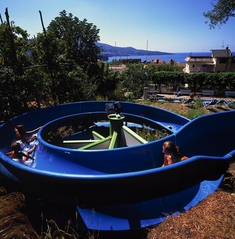 Bleu Village
