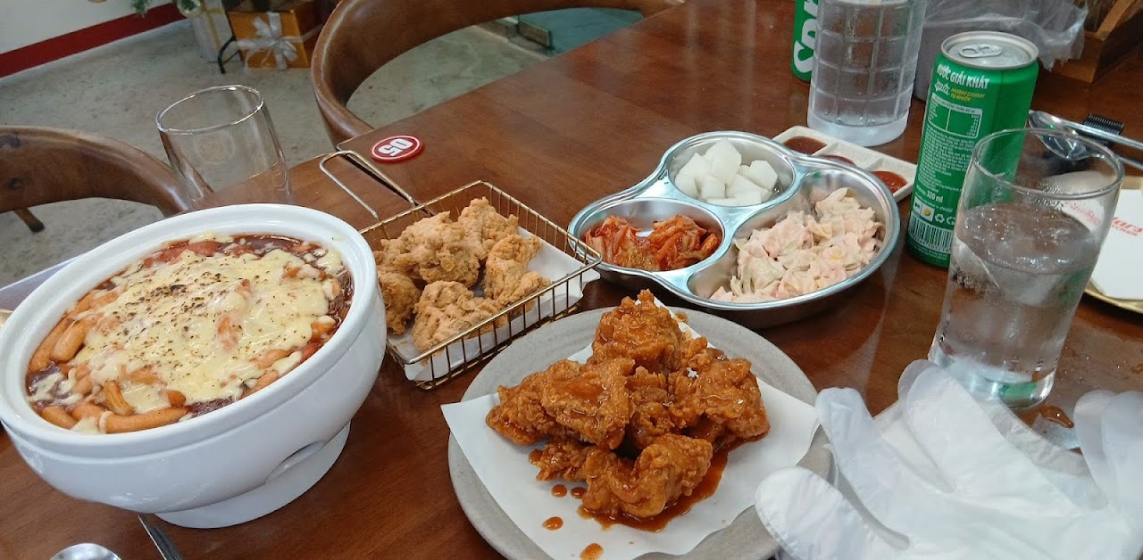 Jollibee Trung Hòa