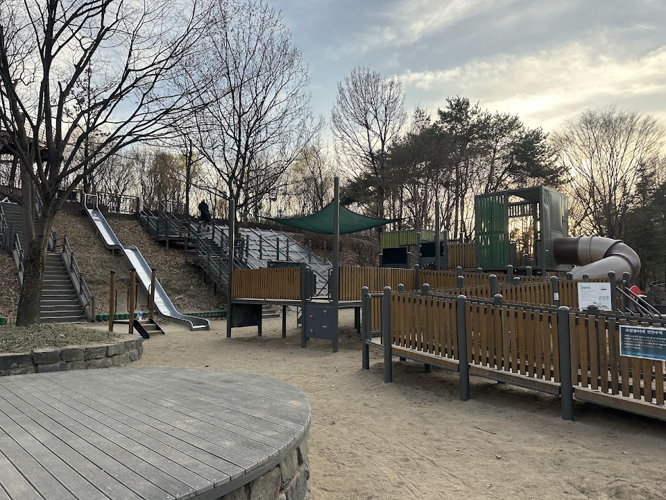 Seoul Forest Disabled-friendly Playground