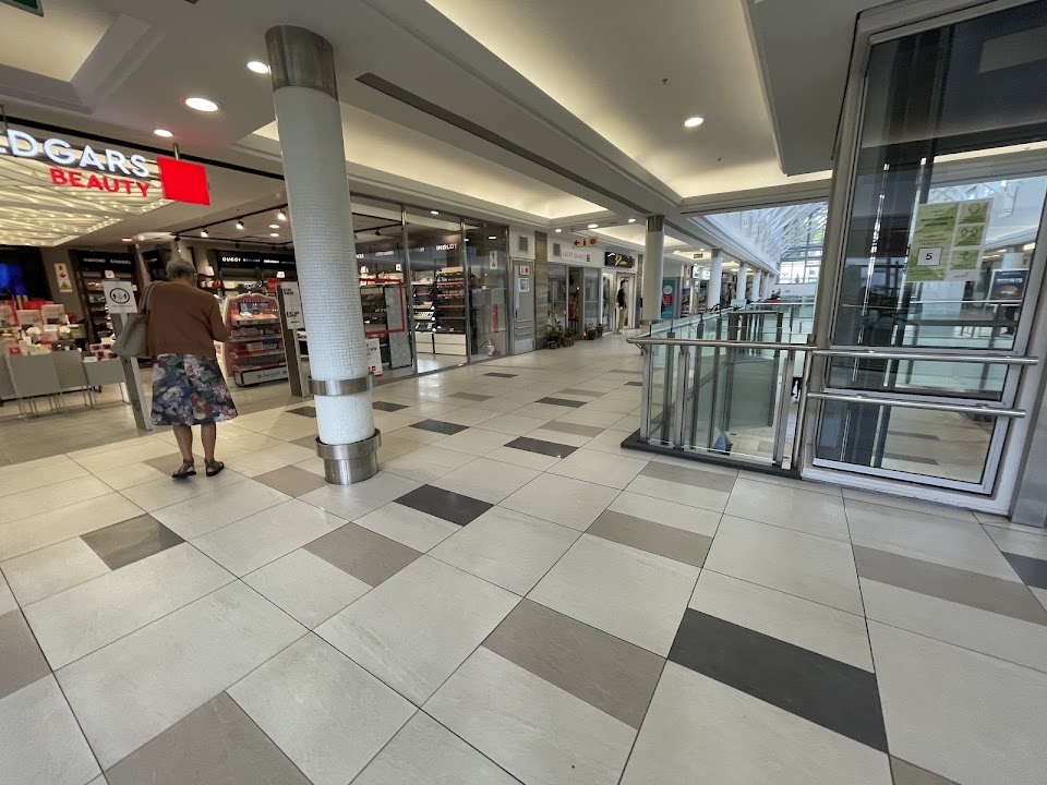Gardens Shopping Centre