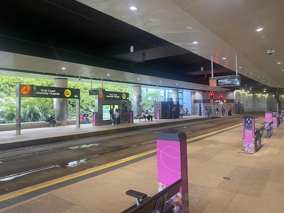 Gold Coast University Hospital station