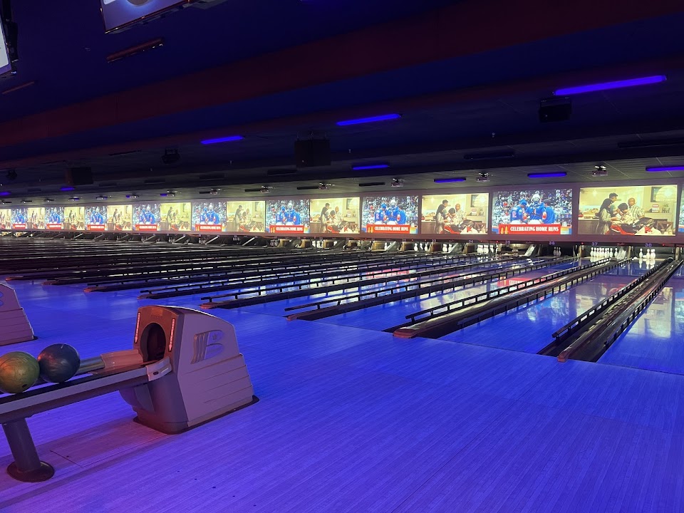 Bowlero Brampton