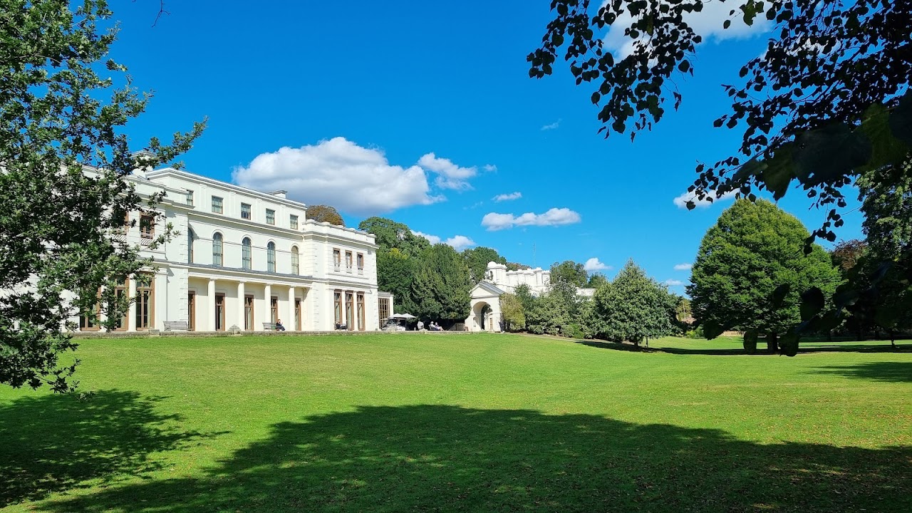Gunnersbury Park