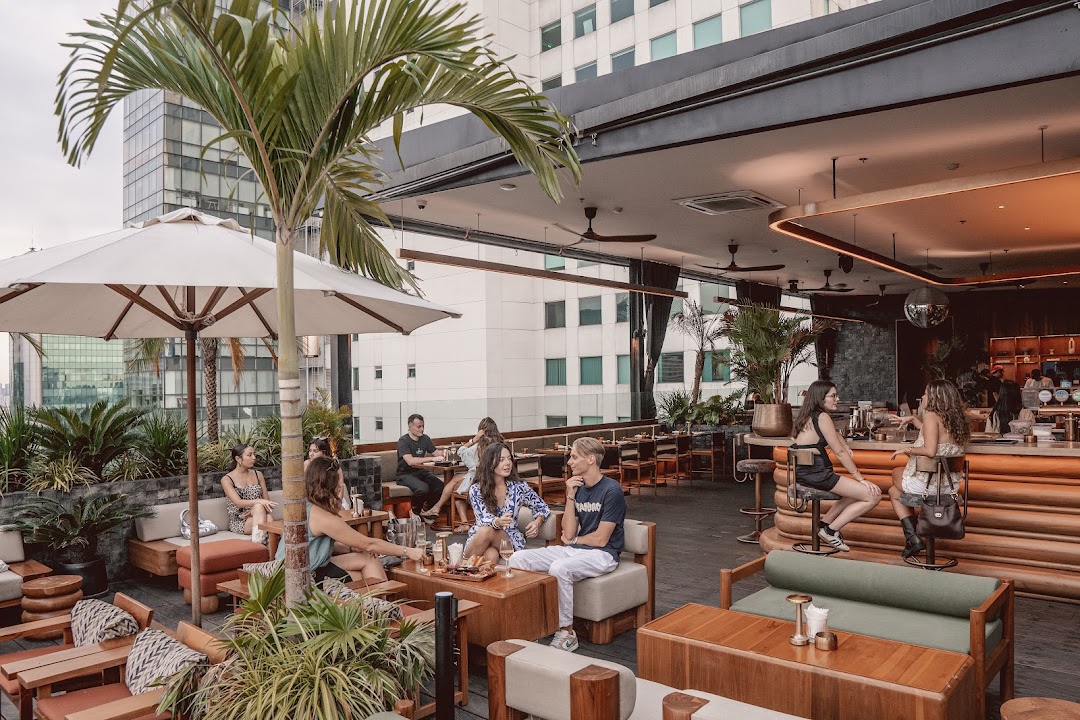 Papaya Papa – Rooftop Restaurant, Bar & Club Ho Chi Minh City