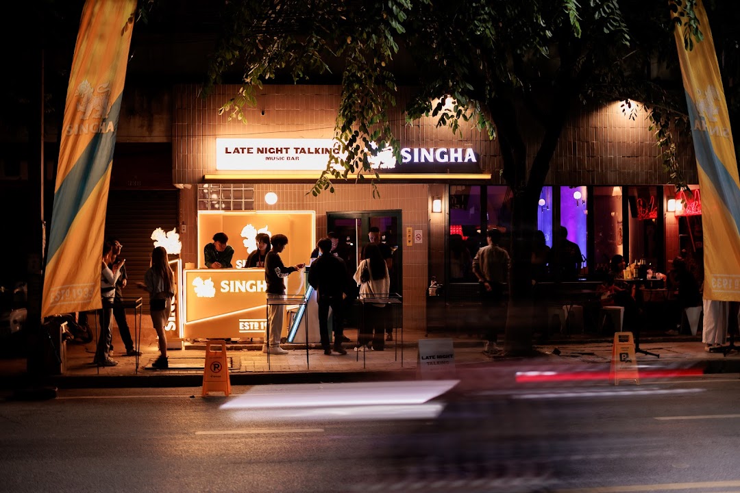 Late Night Talking Music Bar