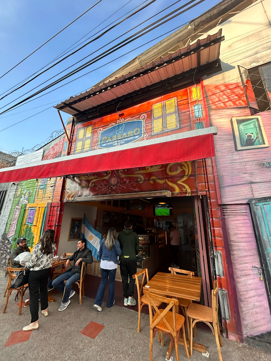 Passaro Bodegón y Confitería Argentina