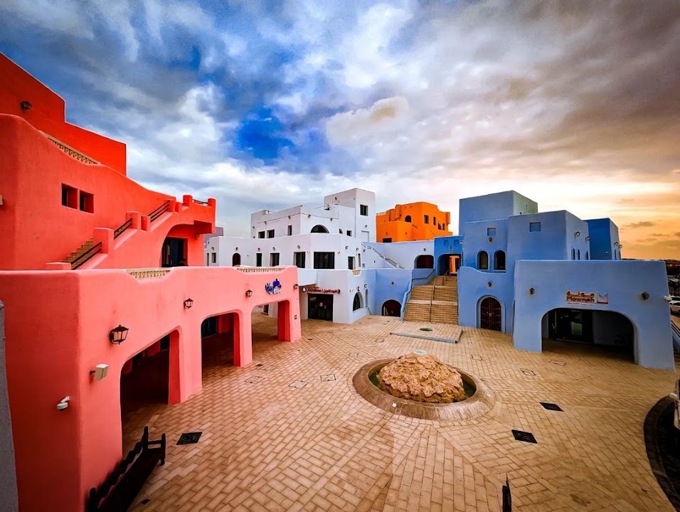 Mina District Corniche