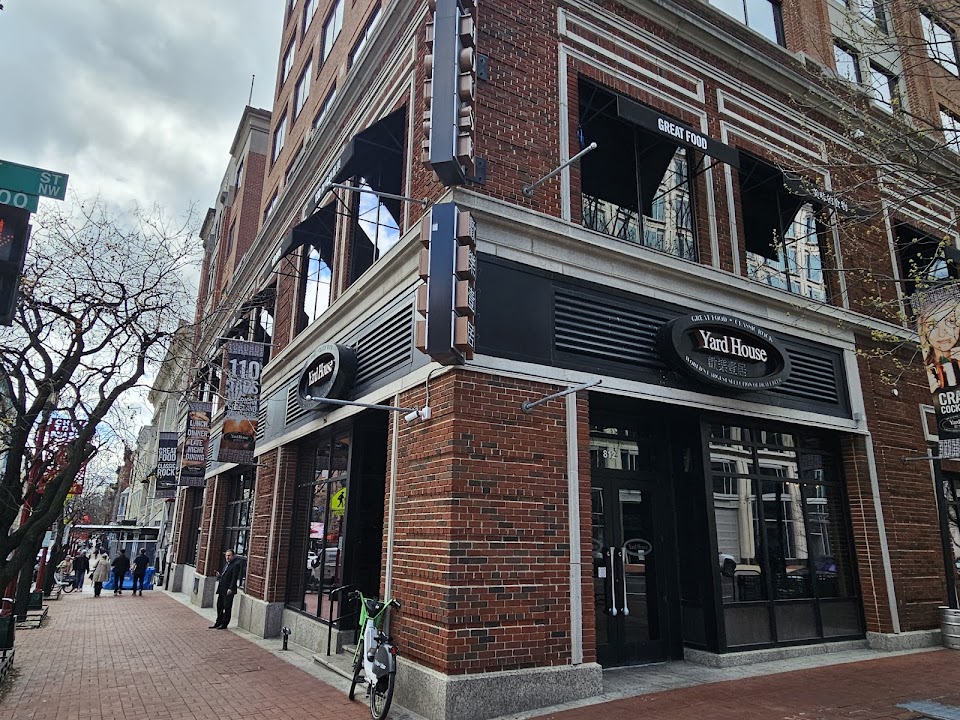 Yard House
