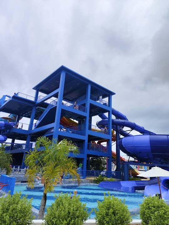 Splash Jungle Water Park